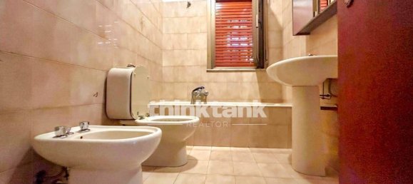 Apartamento de 6 dormitorios en Aci Castello, Italy No. 376456 8