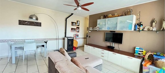 3 bedrooms Apartment in Cairate, Italy No. 363522 2