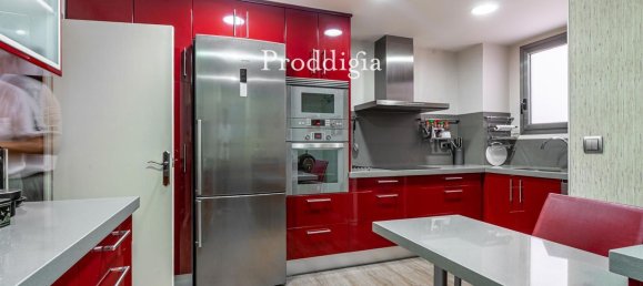 4 bedrooms Apartment in Barcelona, Spain No. 137094 12