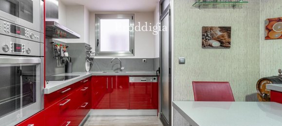 4 bedrooms Apartment in Barcelona, Spain No. 137094 10