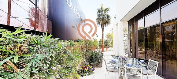 Вилла с 4 спальнями в Дубай, ОАЭ № 24253 14