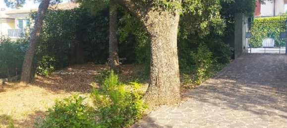 8 rooms House in San Costanzo, Italy No. 298825 10