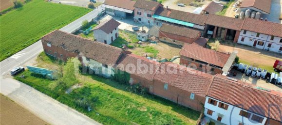 2 Schlafzimmer Haus in Chieri, Italy, Nr. 57296 4