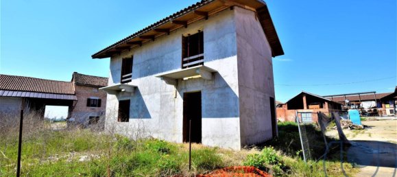 2 Schlafzimmer Haus in Chieri, Italy, Nr. 57296 5
