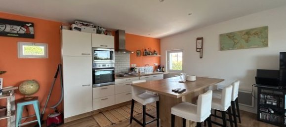 2 bedrooms House in Saint-Palais-sur-Mer, France No. 285350 3