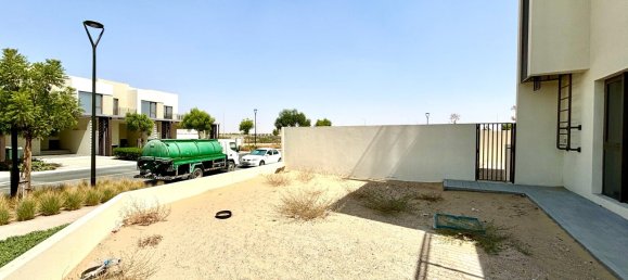 4 bedrooms Townhouse in Dubai South (Dubai World Central), UAE No. 111019 4