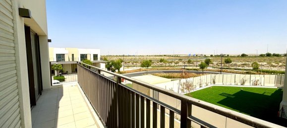 4 bedrooms Townhouse in Dubai South (Dubai World Central), UAE No. 111019 13