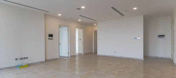 3 bedrooms Apartment in District 1, Vietnam No. 18366 6