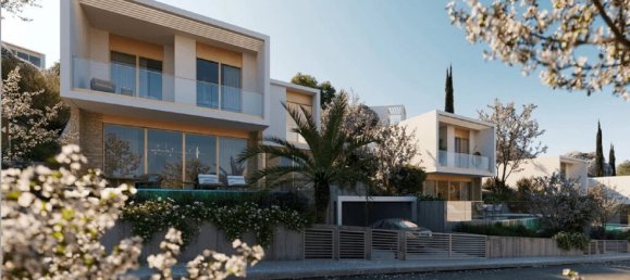 4 bedrooms Villa in Limassol, Cyprus No. 1589 2