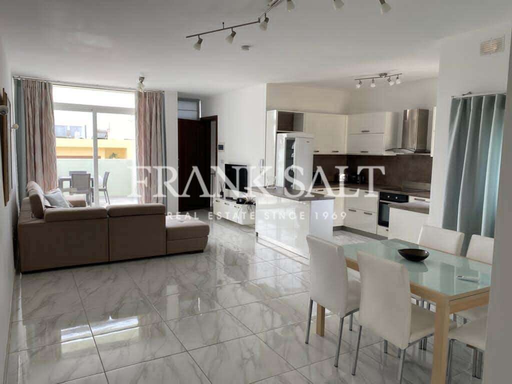 2 bedrooms Penthouse in Kalkara, Malta No. 4079