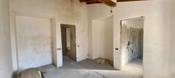 Ático de 7 habitaciónes en Lucca, Italy No. 69880 14