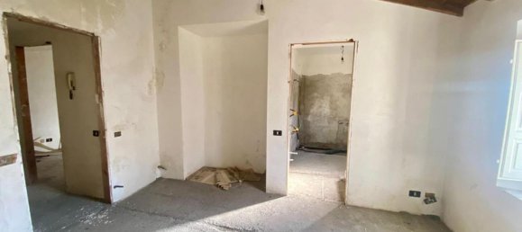 Ático de 7 habitaciónes en Lucca, Italy No. 69880 16