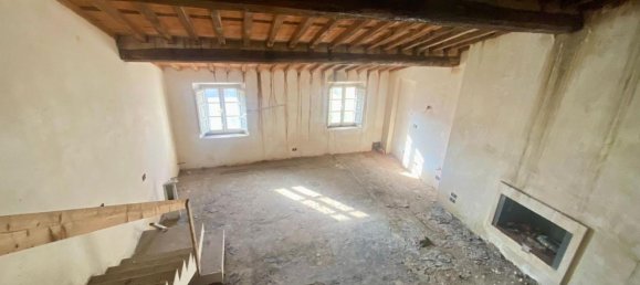 Ático de 7 habitaciónes en Lucca, Italy No. 69880 4