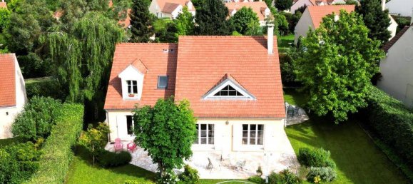 5 bedrooms Villa in Chambourcy, France No. 182847 2