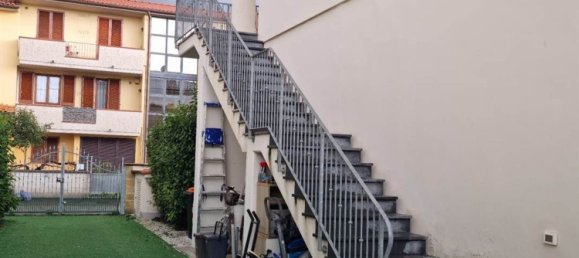 5 rooms Apartment in Cascina, Italy No. 217824 2
