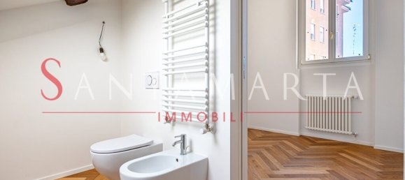 2 bedrooms Apartment in Milan, Italy No. 243632 16