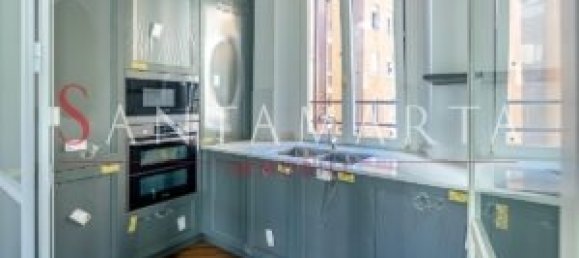 2 bedrooms Apartment in Milan, Italy No. 243632 28