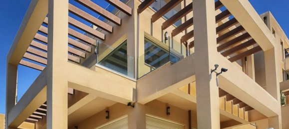 3 bedrooms Villa in Voula, Greece No. 2960 3