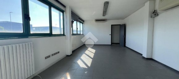 Офис с 5 комнатами в Пьянига, Италия № 282223 12