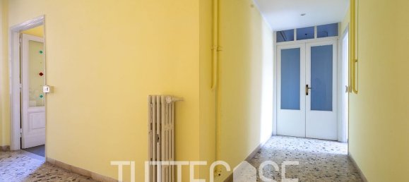6 rooms Apartment in Latina, Italy No. 213062 16