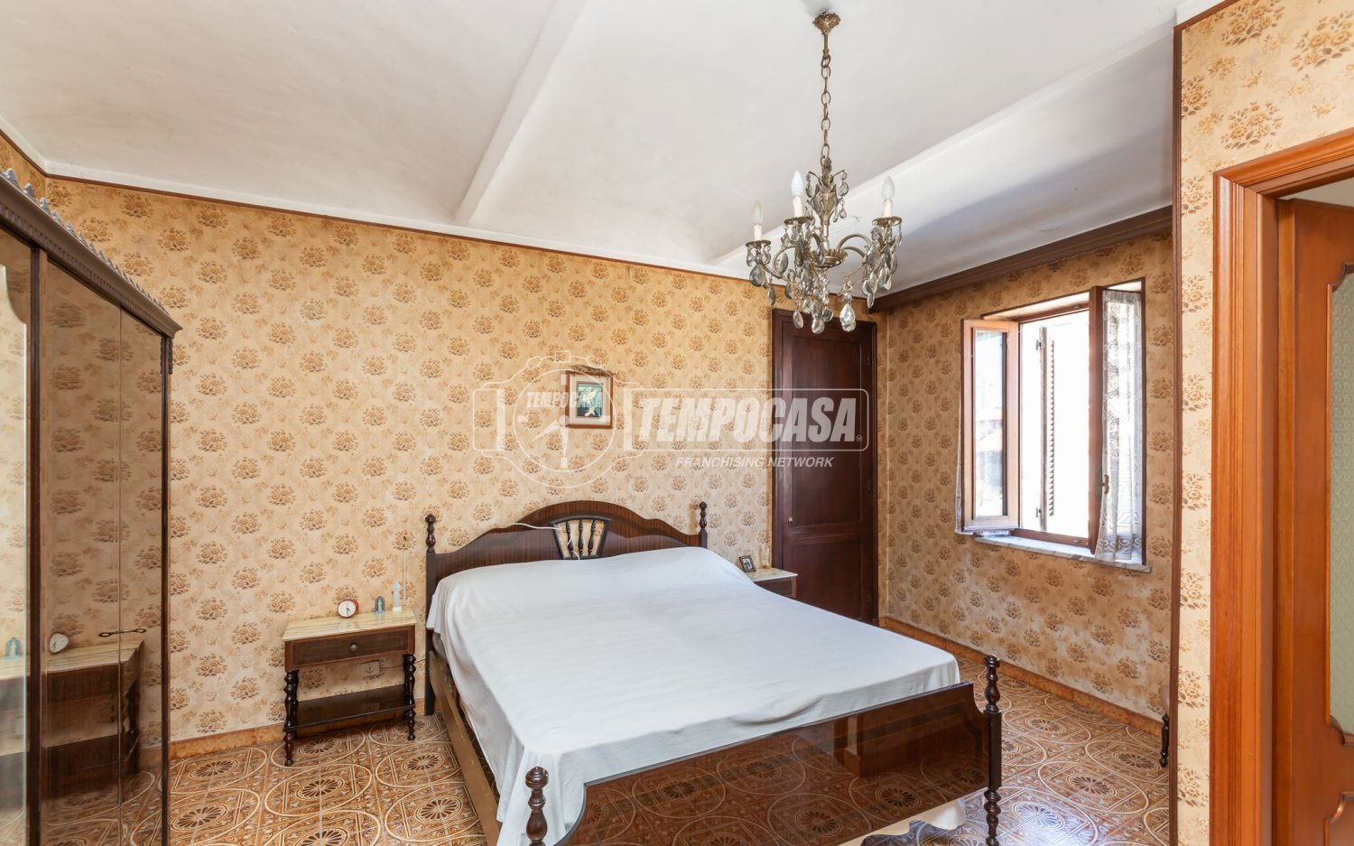 8 rooms House in Santena, Italy No. 305165