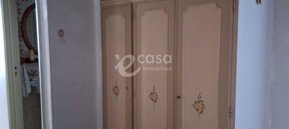 4 rooms House in Noicattaro, Italy No. 83419 5