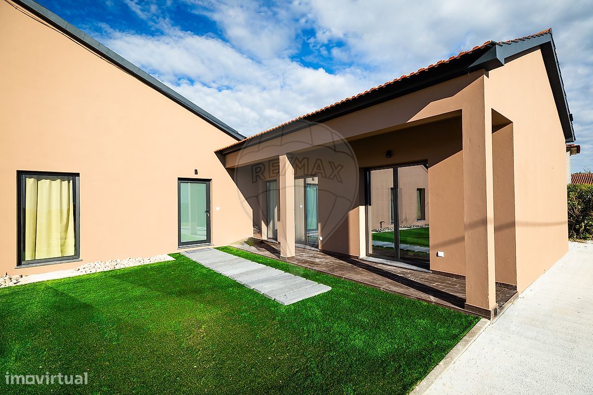 3 bedrooms House in Lourical, Portugal No. 27870