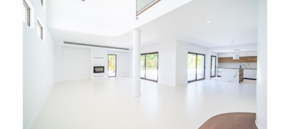 4 bedrooms Villa in Almada, Portugal No. 136057 27