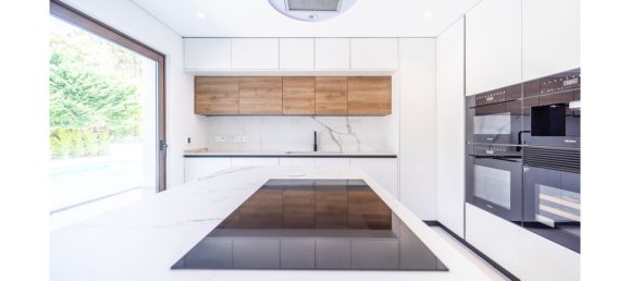 4 bedrooms Villa in Almada, Portugal No. 136057 28