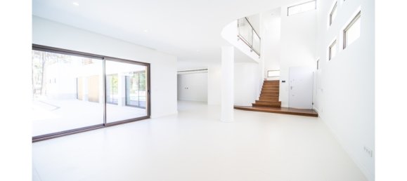 4 bedrooms Villa in Almada, Portugal No. 136057 25