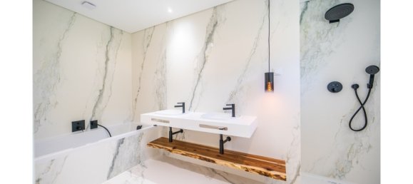 4 bedrooms Villa in Almada, Portugal No. 136057 8