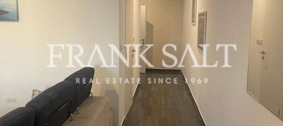 Квартира с 2 спальнями в Гзира, Мальта № 5052 3