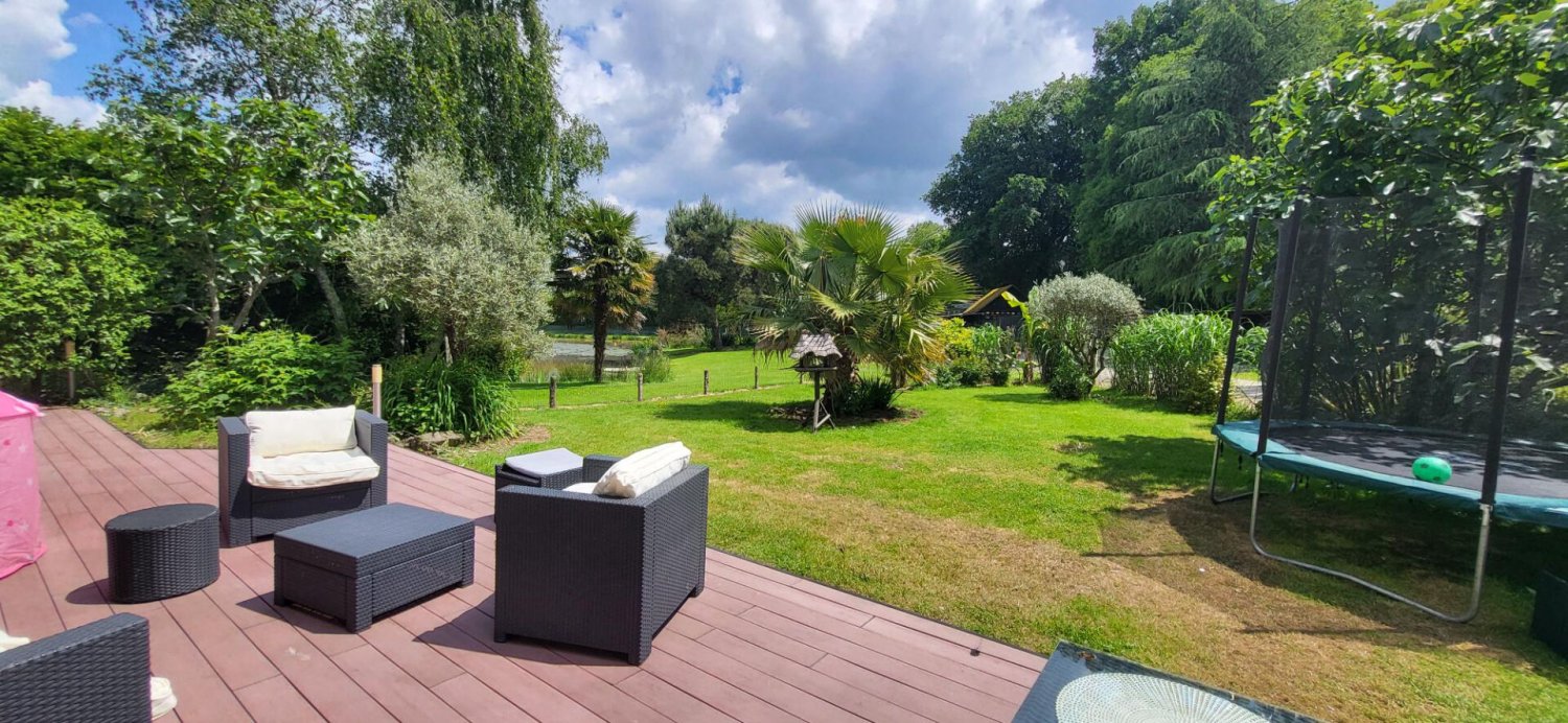 Casa de 4 dormitorios en Vigneux-de-Bretagne, France No. 282635