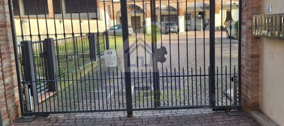 4 bedrooms Apartment in Orzinuovi, Italy No. 360917 18