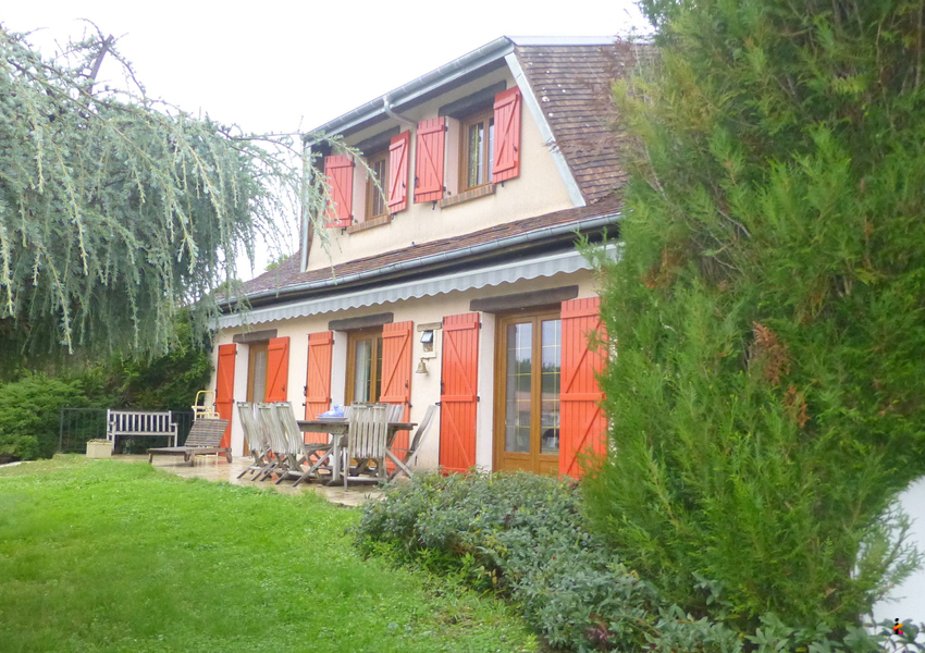 4 chambres Maison à Châteauneuf-sur-Loire, France No. 101021