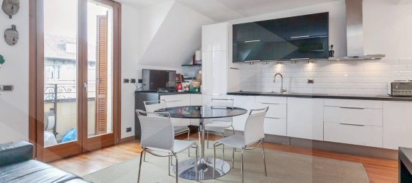 Apartamento de 2 habitaciónes en Milan, Italy No. 241245 2