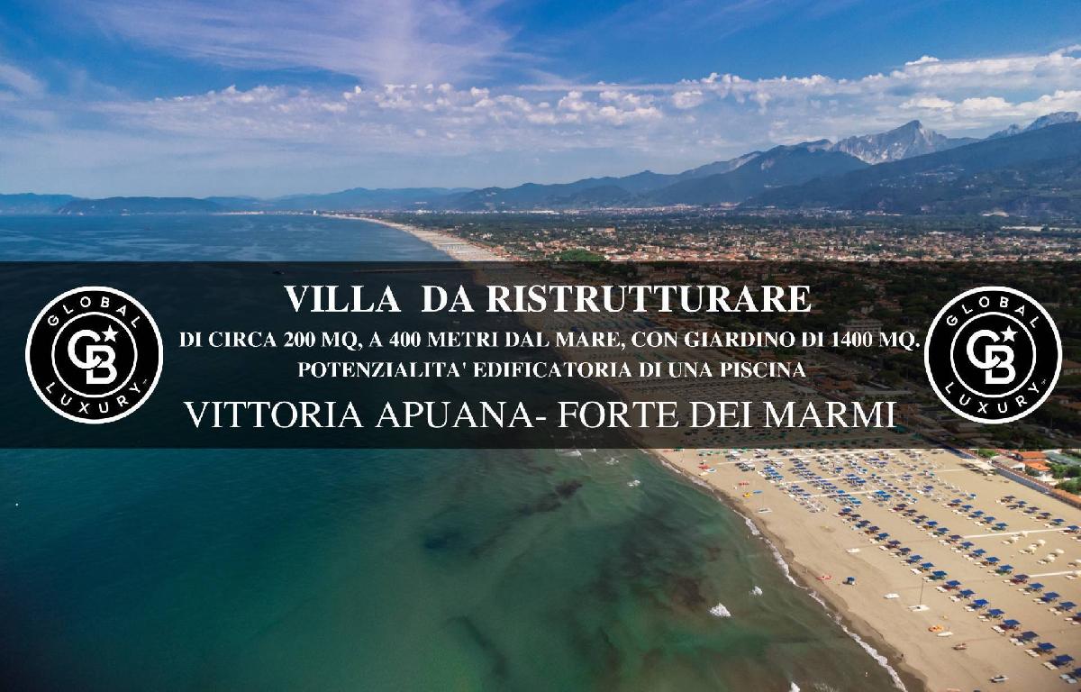 4 bedrooms Villa in Forte dei Marmi, Italy No. 40636