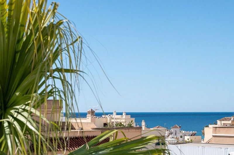 Ático de 2 dormitorios en Nerja, Spain No. 234541