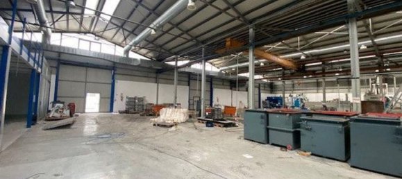 Entrepôt à Brindisi, Italy 2757m² No. 369898 3