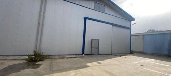 Entrepôt à Brindisi, Italy 2757m² No. 369898 11