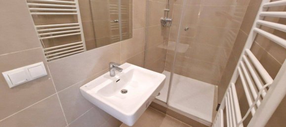 2 rooms Apartment in Rudolfsheim-Funfhaus, Austria No. 232399 4