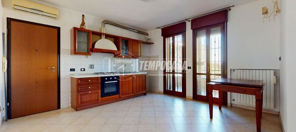Apartamento de 3 habitaciónes en Reggio Emilia, Italy No. 302797 2
