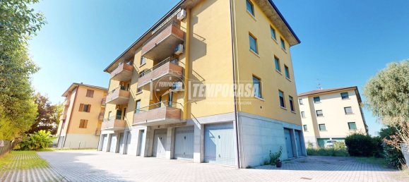 Apartamento de 3 habitaciónes en Reggio Emilia, Italy No. 302797 14
