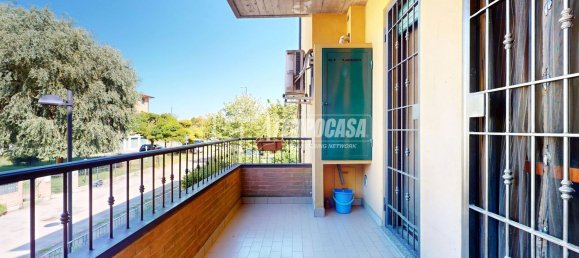 Apartamento de 3 habitaciónes en Reggio Emilia, Italy No. 302797 4