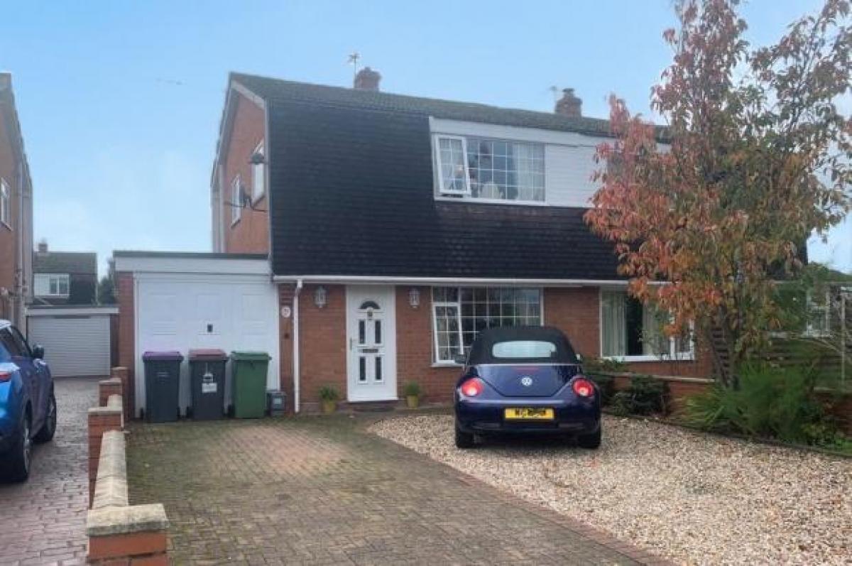 3 bedrooms House in Telford, United Kingdom No. 245