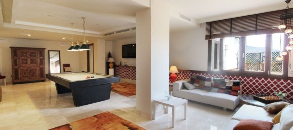 5 bedrooms Villa in Benahavis, Spain No. 150865 21