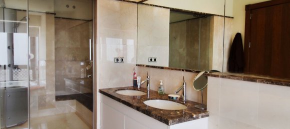 5 bedrooms Villa in Benahavis, Spain No. 150865 14