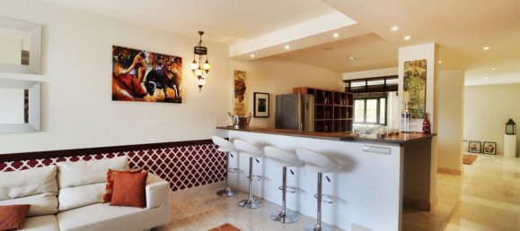 5 bedrooms Villa in Benahavis, Spain No. 150865 20