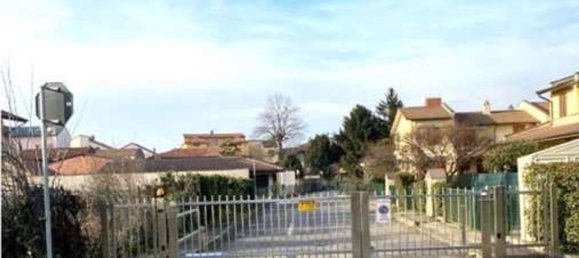 7 rooms House in Vidigulfo, Italy No. 7197 3