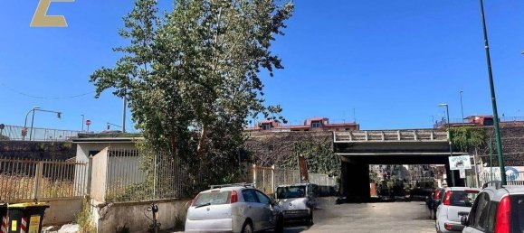 1 room Commercial property in Naples, Italy No. 316126 5